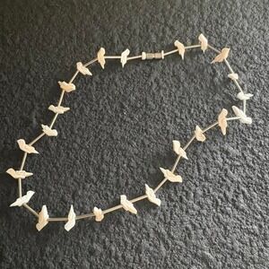 Carved Bird Choker Necklace – 16"